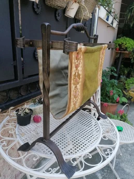 Biedermeier stalak od kovanog željeza 2