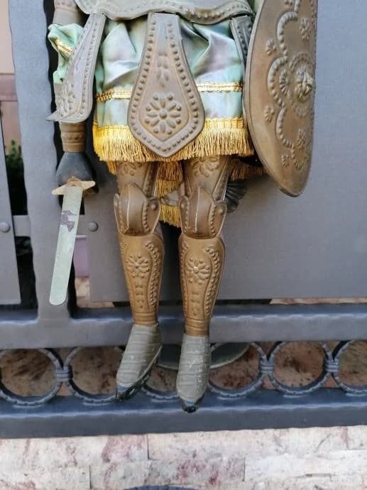 Figura viteza od metala 4
