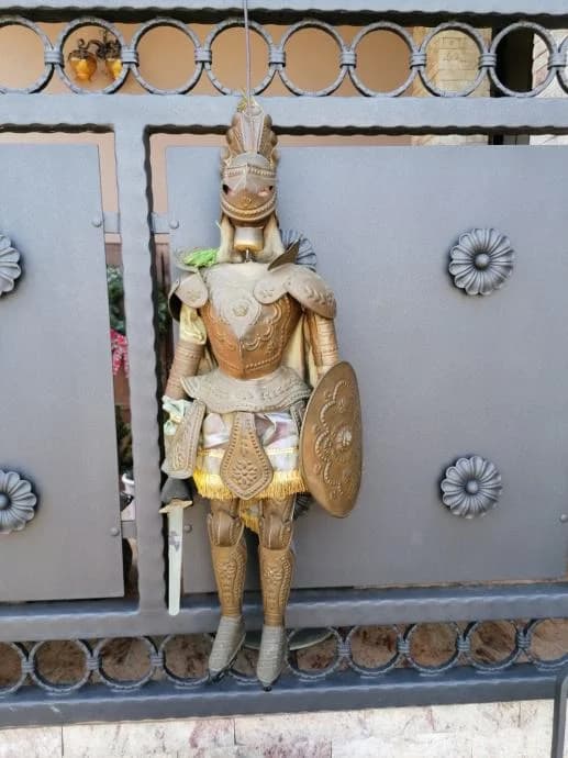Figura viteza od metala 8