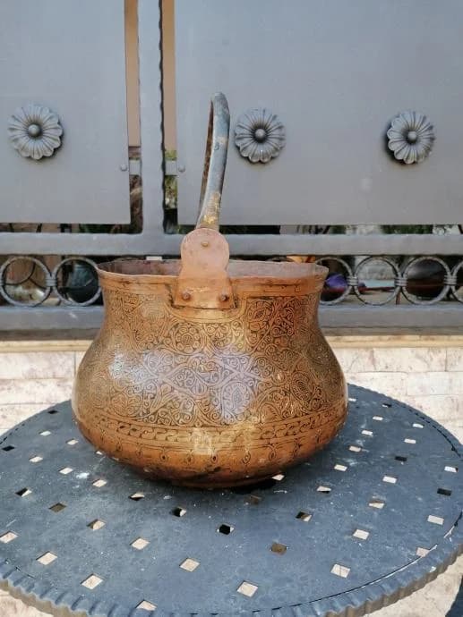 Kotao od bakra s bogatim dekorom 5