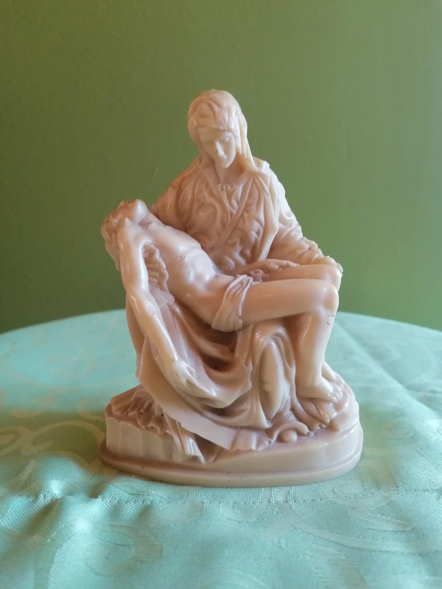Pieta - alabster