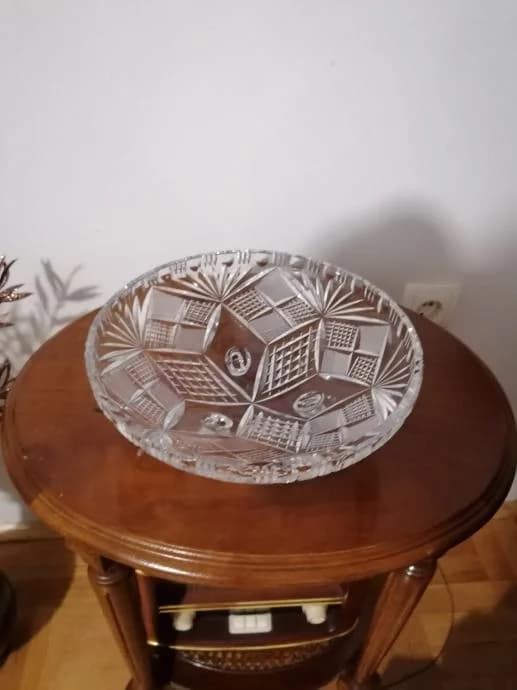 Posuda za voće od kristala s brušenim detaljima 3
